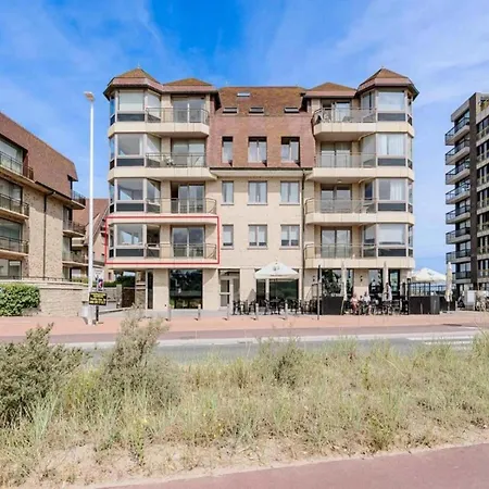 Flamingo 101 With A Location Apartment